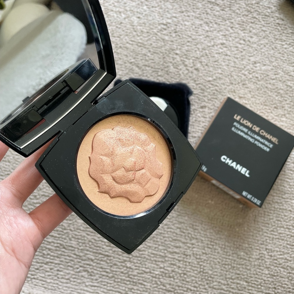 Chanel le lion de chanel highlighter